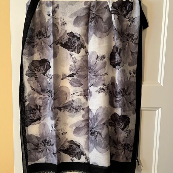 Talbots NWT Quince Floral Silk and Wool Blend Scarf - Picture 6 of 6